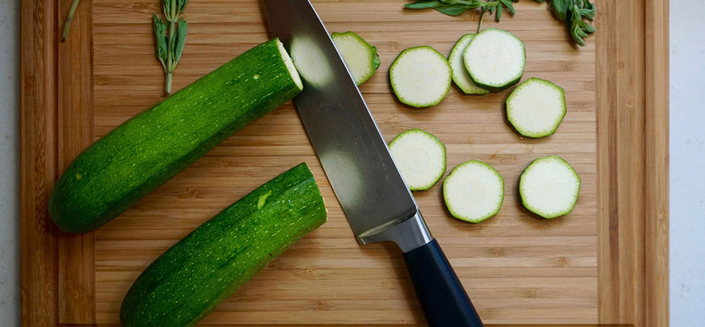 bamboo cutting board, glass, sustainable, ecoluxe product, ecofriendly