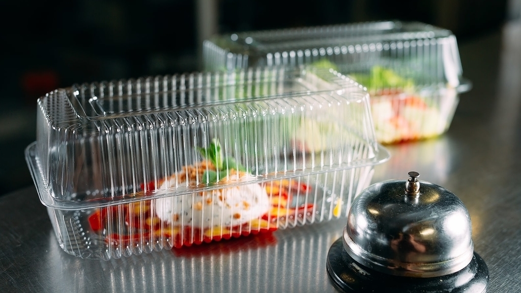 food delivery, sustainable, packaging, plastic, restaurant