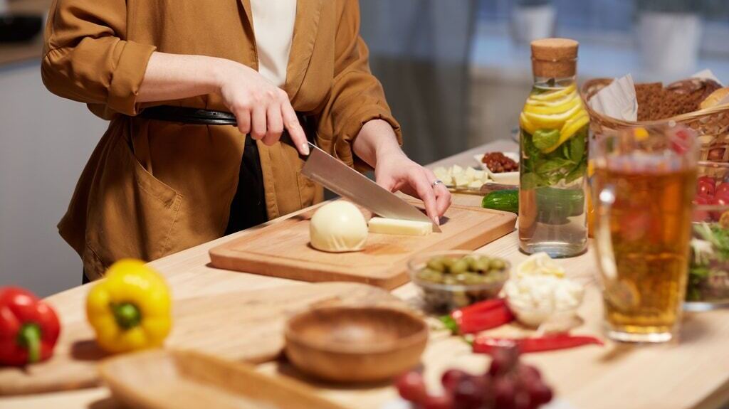 EcoLuxe Products, Sustainable, Sustainability, Chanelle Dupre, bamboo cutting board