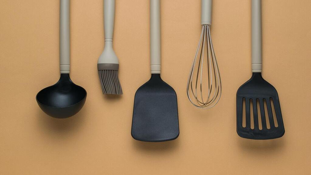 plastic, toxicity, ecofriendy, bamboo, chanelle Dupre, kitchen utensils